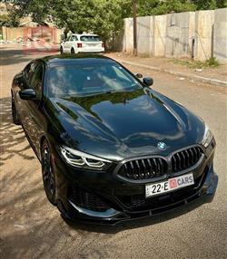 بي ام دبليو 8 الفئة